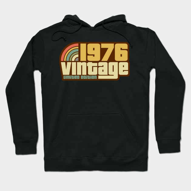 Vintage 1976 Limited Edition 46 Years Old 46th Birthday Hoodie by thangrong743